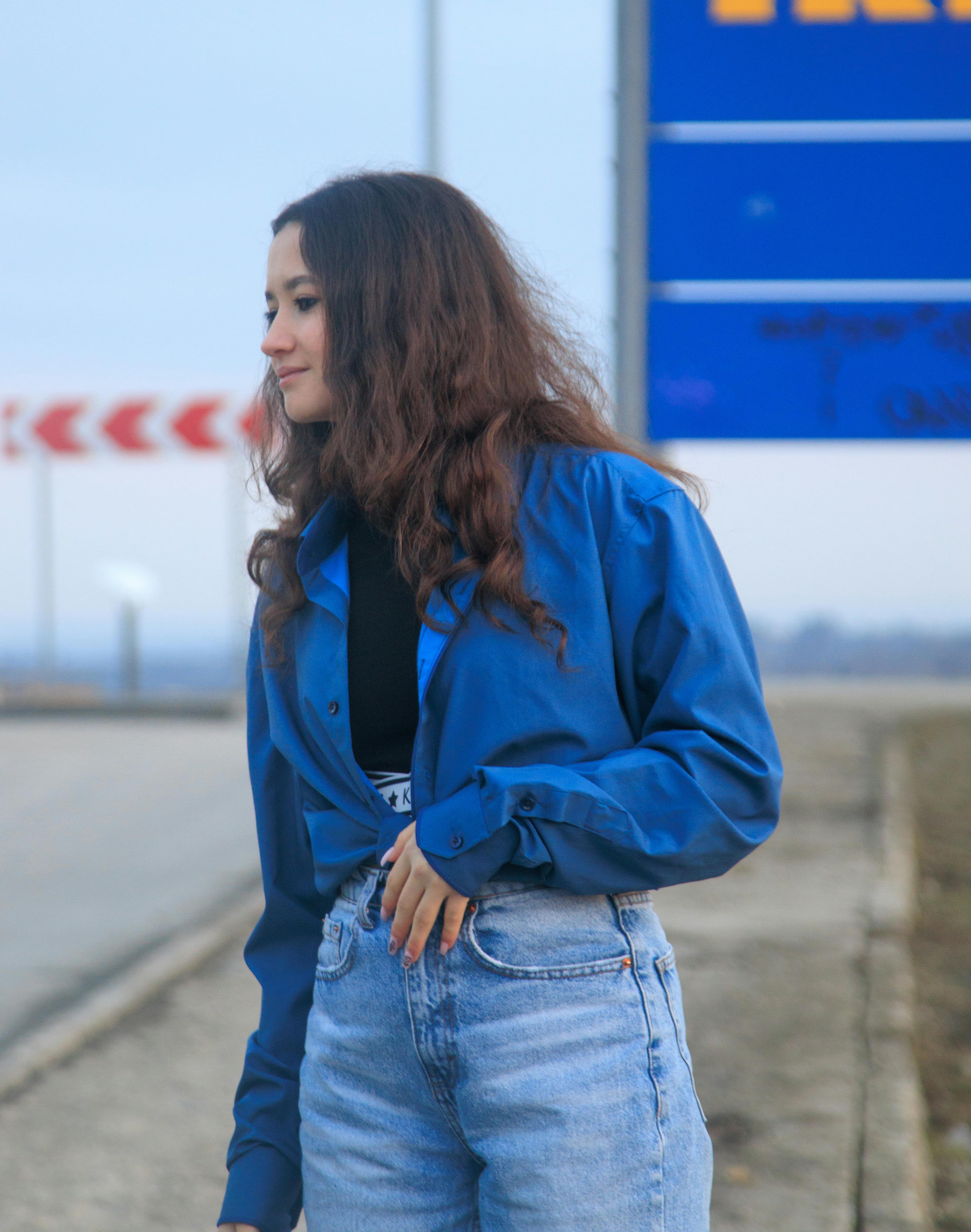 Women Regular Fit Solid Slim Collar Formal Shirt